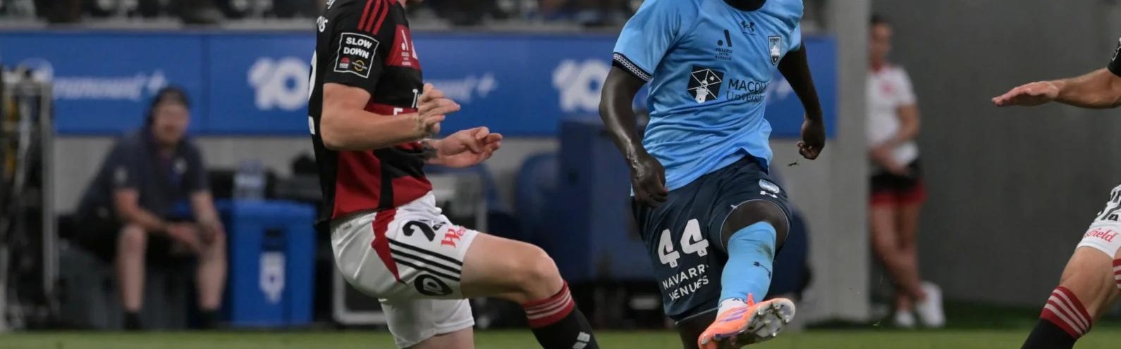 华体会体育官网-澳媒：悉尼从同城死敌抢来青训阿肯，他曾在U17比赛对沙特15分钟戴帽