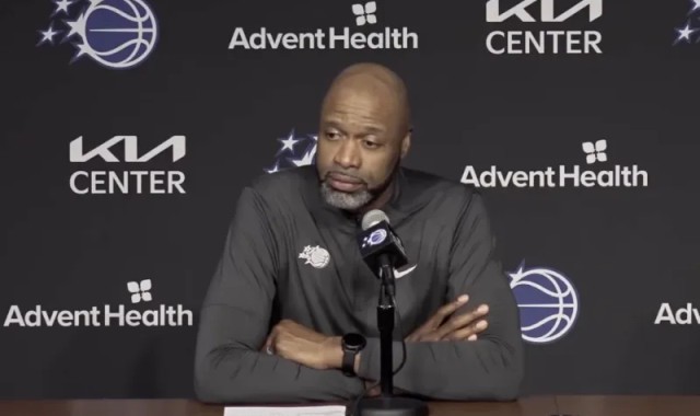 华体会体育下载-莫斯利采访全文：班凯罗冲击内线很坚决，球队需要减少失误