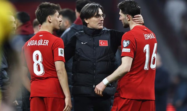 华体会体育APP-1-0！8551万人口国家狂欢：第3次进世界杯 为这一刻等了整整24年|土耳其|科索沃|世预赛|附加赛|瑞士足球队_新浪新闻