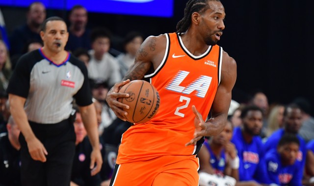 华体会体育APP-再迎变数！伦纳德左膝受伤回洛城治疗 快船还能继续乘风破浪吗？