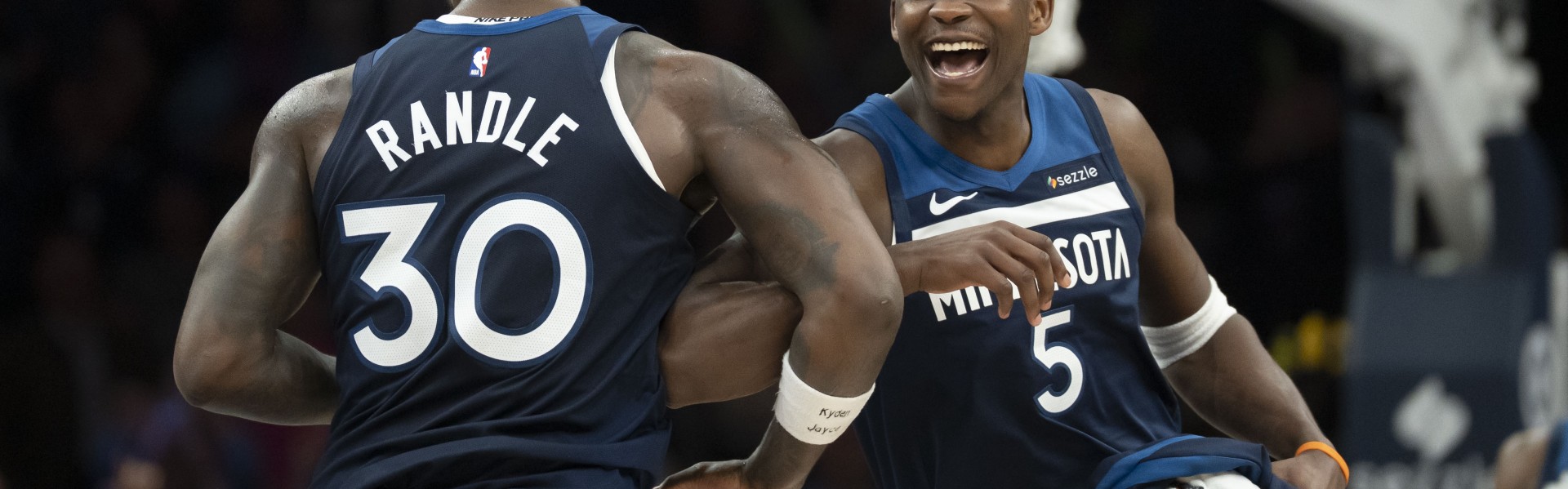 华体会体育APP-凶相毕露！四连胜助力森林狼狂奔紧咬火箭！1个胜场领先掘金！